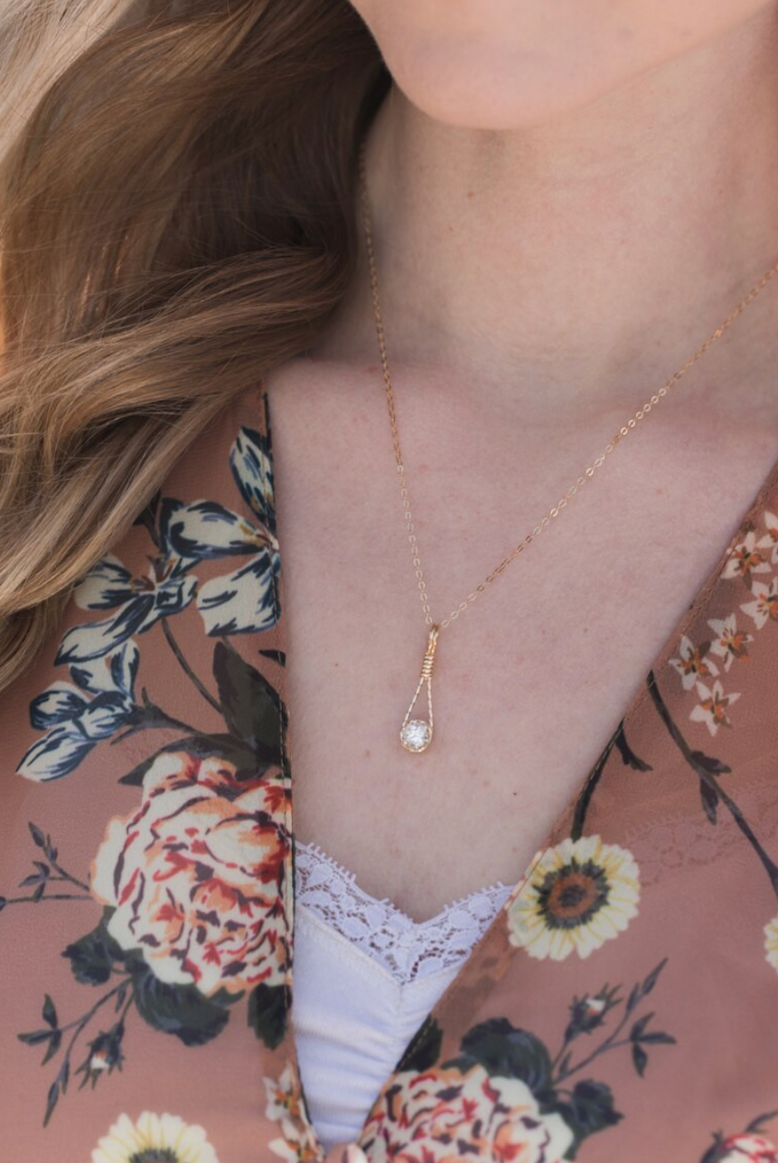 Shining Star Pendant-Necklaces-Podos Boutique, a Women's Fashion Boutique Located in Calera, AL