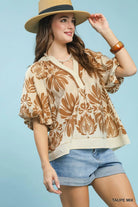 Welcoming Spring Top-Fashion Tops-Podos Boutique, a Women's Fashion Boutique Located in Calera, AL