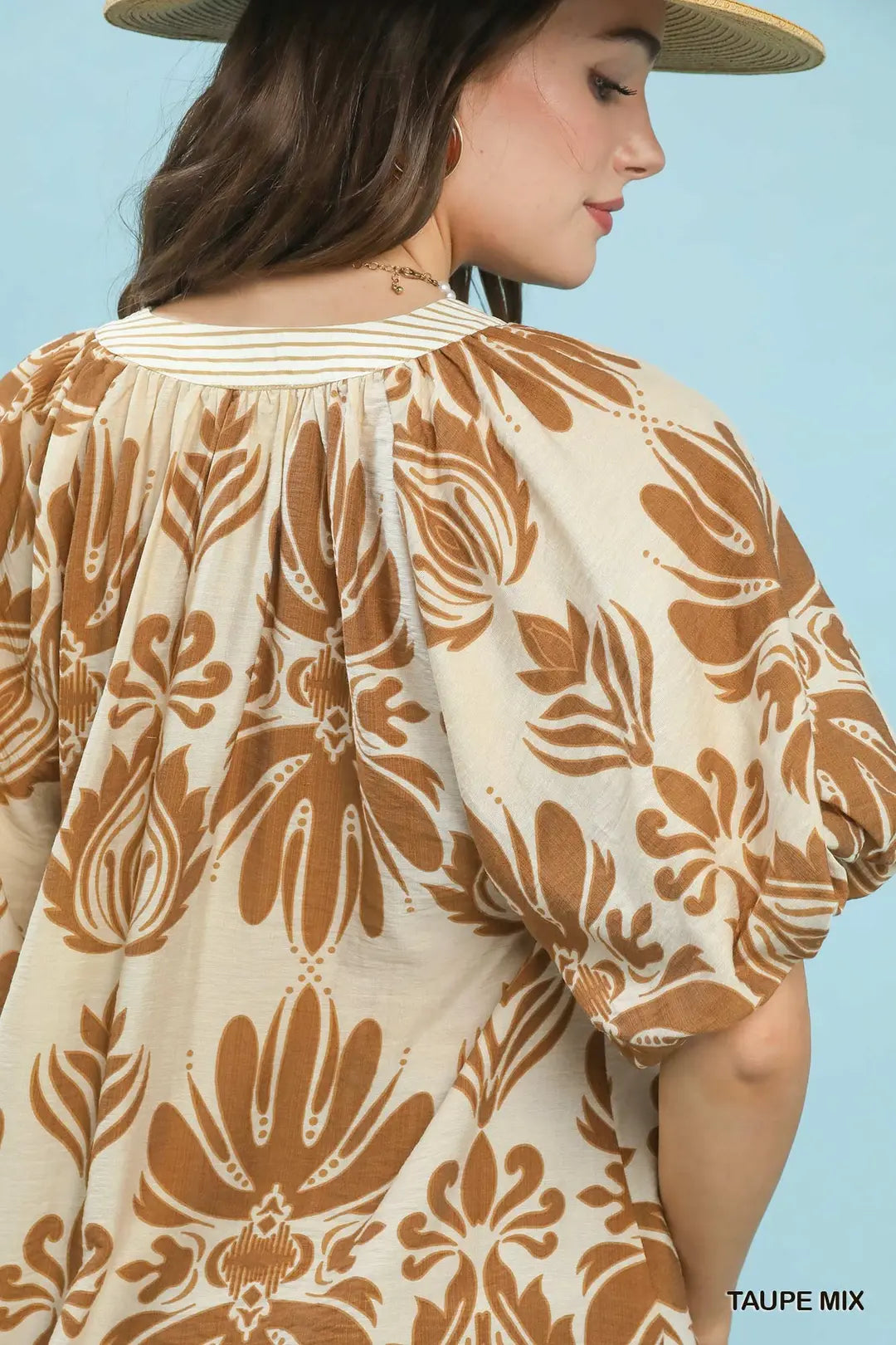 Welcoming Spring Top-Fashion Tops-Podos Boutique, a Women's Fashion Boutique Located in Calera, AL