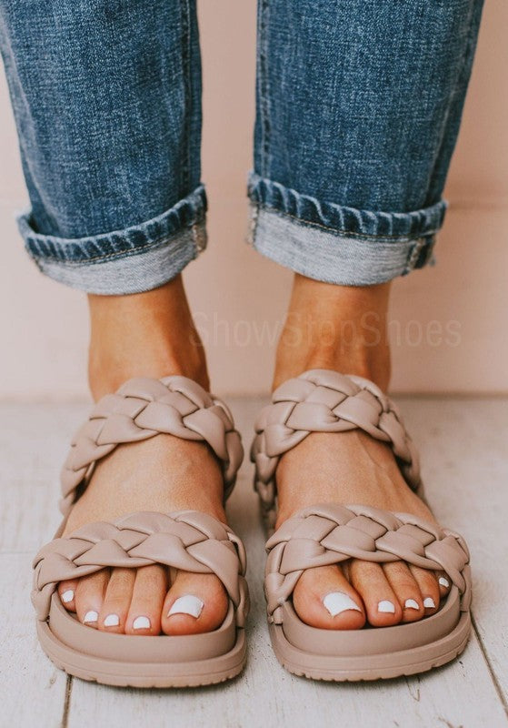 Albana Sunny Sandal-Boutique Items. - Happy Feet - Sandals-Podos Boutique, a Women's Fashion Boutique Located in Calera, AL